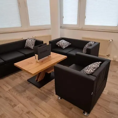 Check-inn - Hotell Offenbach am Main