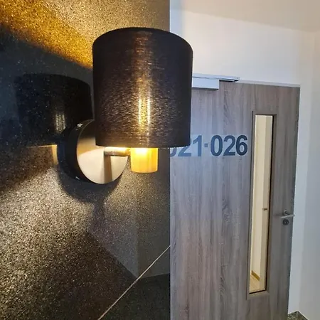 Check-inn - *