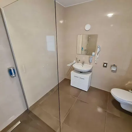 Check-inn - Hotell Offenbach am Main