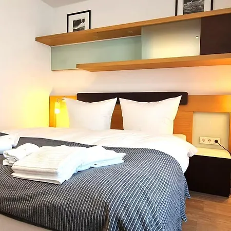 Check-inn - Hotell Offenbach am Main