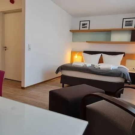 Check-inn - Otel
