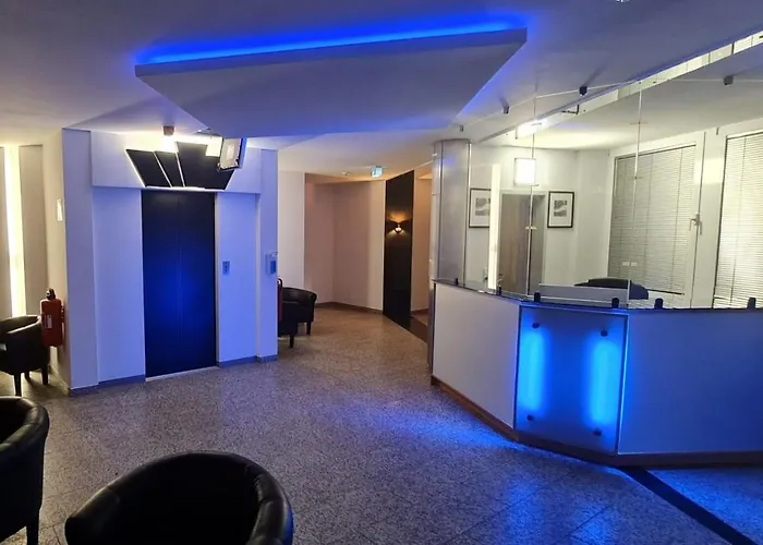 Check-inn - Szálloda *